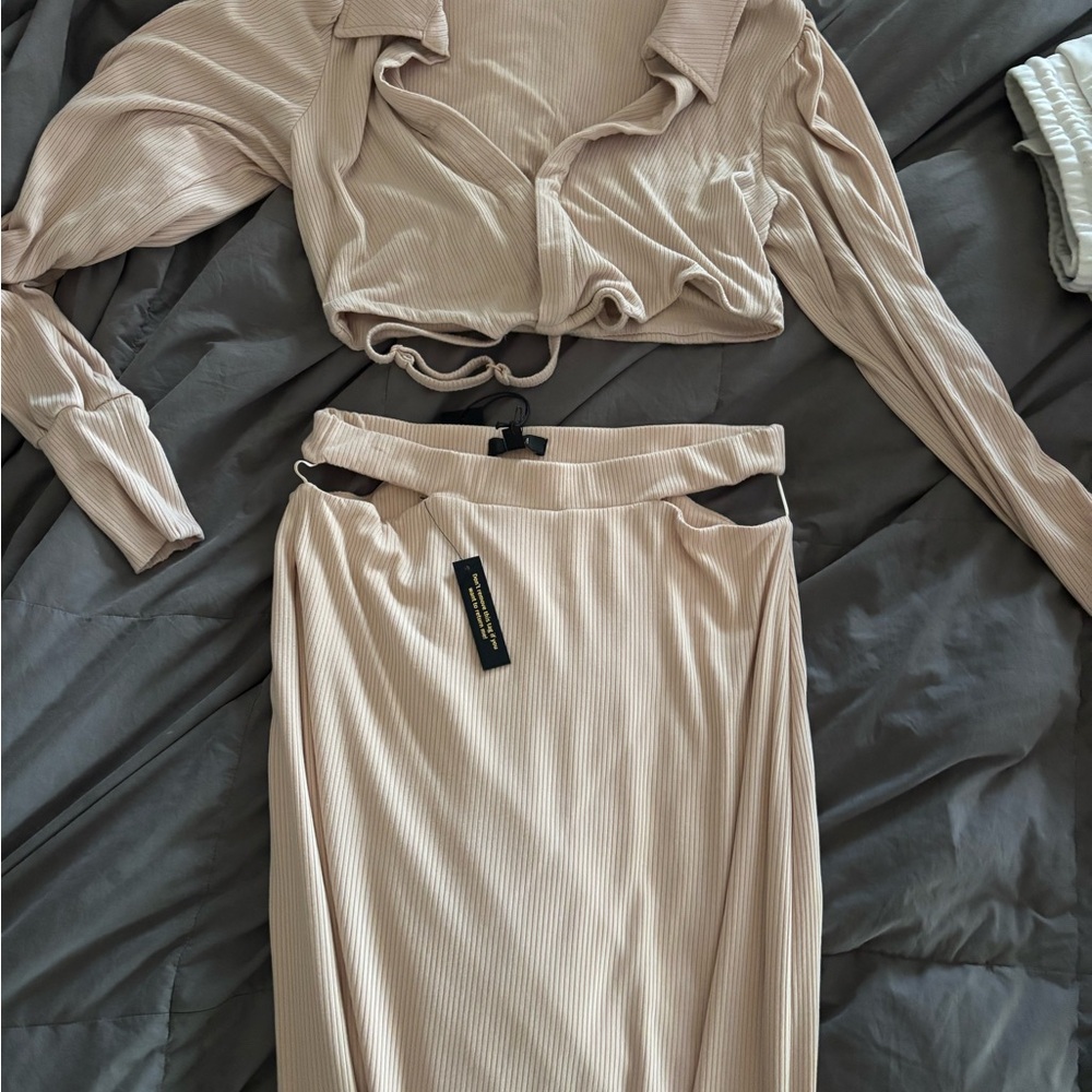 AFRM Ribbed Cream Top - Picture 6 of 6